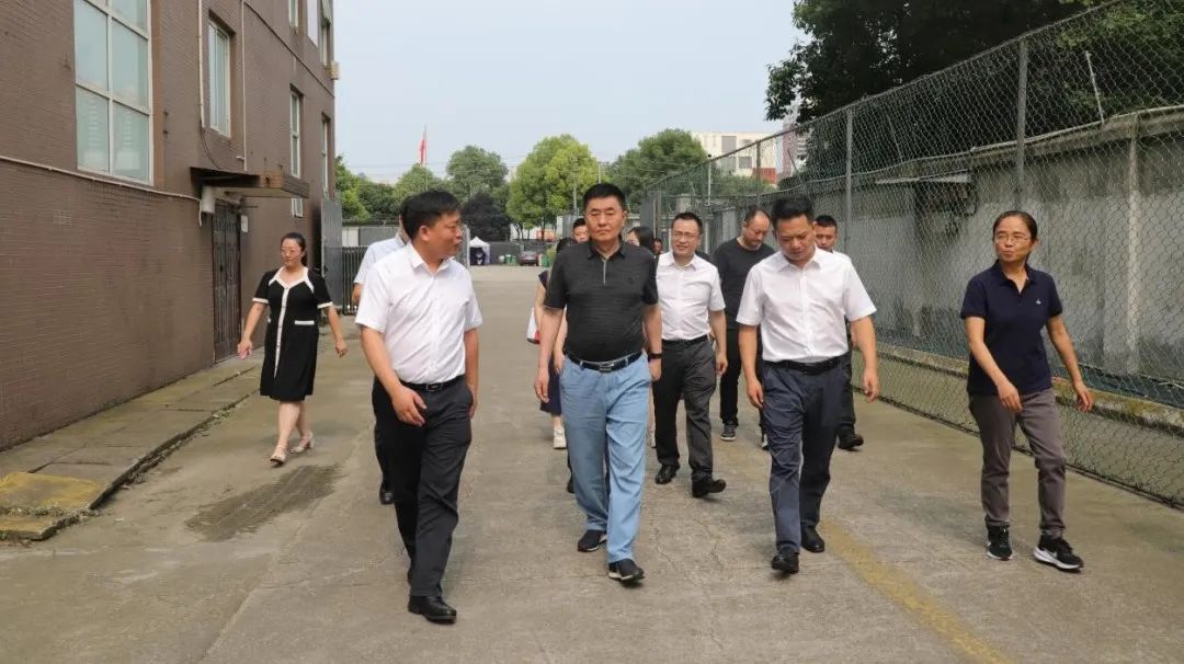 省尊龙凯时集团向导带队调研锦弘集团文印中心保密命题阅卷印制基地